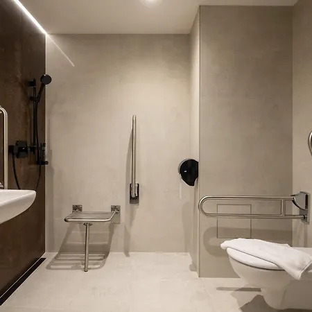 Energy & Business Center Hotel Paks