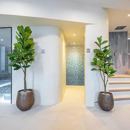 Hotel Energy & Business Center